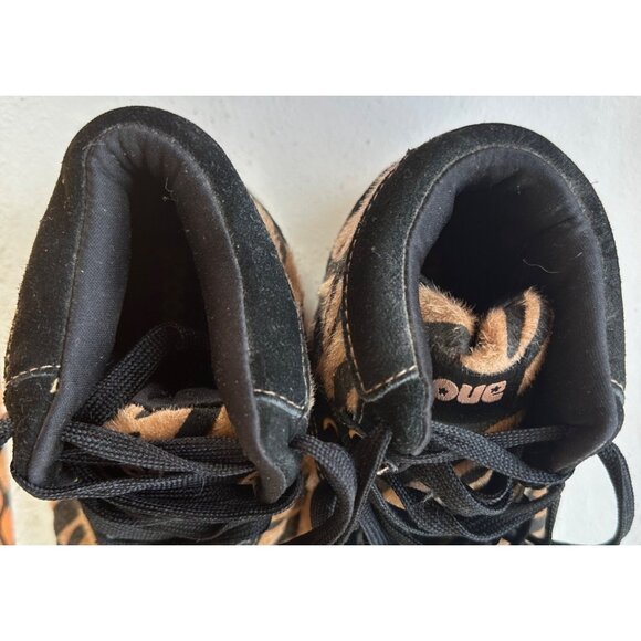 Women's Groove Brand High Top Fashion Sneakers Zebra Pattern Size 9 (READ) - Picture 15 of 16